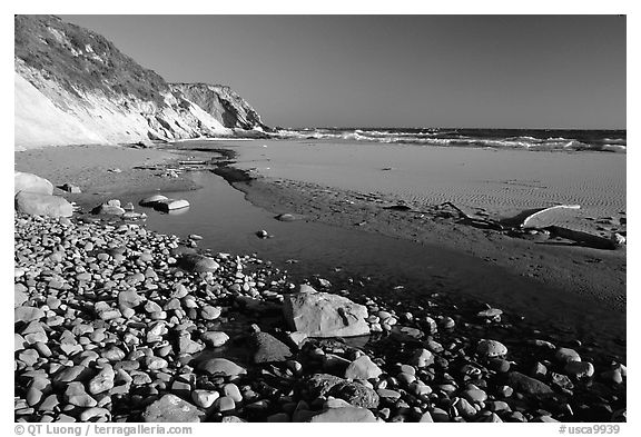 Pebbles, pool, and beach near Fort Bragg. Fort Bragg, California, USA (black and white)