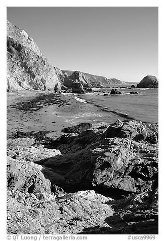 McClures Beach, afternoon. Point Reyes National Seashore, California, USA (black and white)