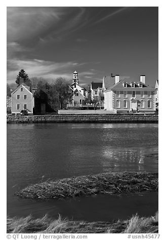 Wentworth-Gardner House and church. Portsmouth, New Hampshire, USA (black and white)