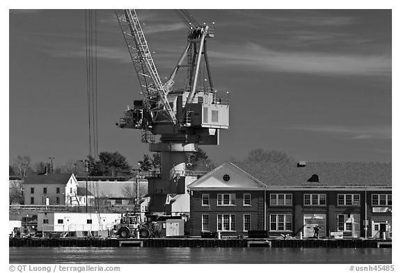Crane, Naval Shipyard. Portsmouth, New Hampshire, USA (black and white)