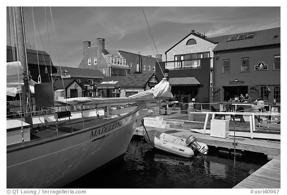 Harbor and shops. Newport, Rhode Island, USA (black and white)