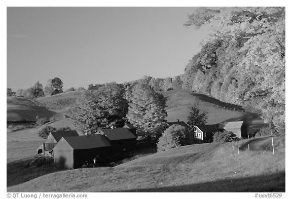 Jenne Farm, sunrise. Vermont, New England, USA (black and white)
