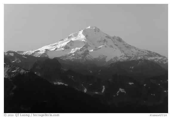 Glacier Peak, early morning. Washington (black and white)
