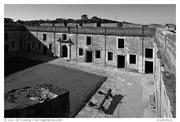 Courtyard, Castillo de San Marcos National Monument. St Augustine, Florida, USA (black and white)