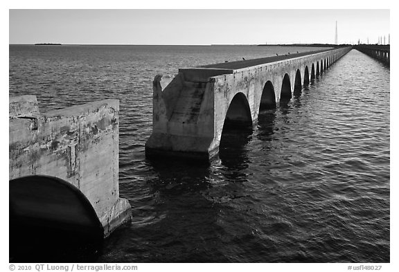 Abandonned Bridge, Sugarloaf Key. The Keys, Florida, USA (black and white)