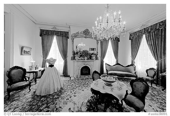 Living room in Rosalie house. Natchez, Mississippi, USA (black and white)