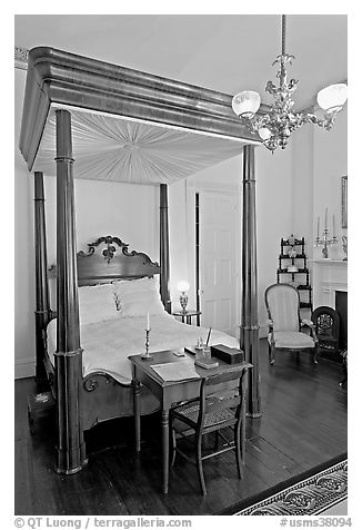 Bed in Rosalie house where General Grant slept. Natchez, Mississippi, USA (black and white)