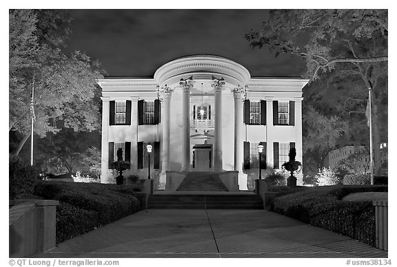 Mississippi Governor's mansion at night. Jackson, Mississippi, USA (black and white)
