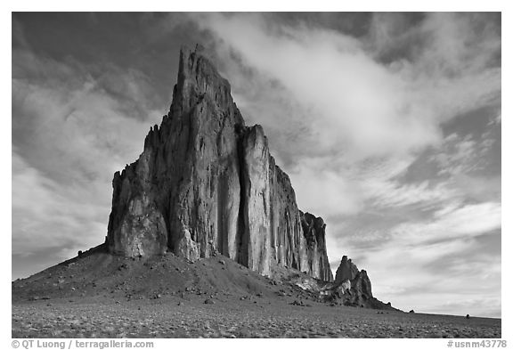 Shiprock diatreme. Shiprock, New Mexico, USA (black and white)