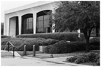 Ammon Carter Museum. Fort Worth, Texas, USA ( black and white)