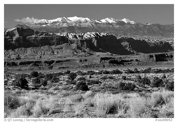 Sandstone cliffs and Henry mountains. Utah, USA (black and white)
