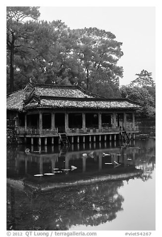 Pavilion on stilts and Luu Khiem Lake, Tu Duc Mausoleum. Hue, Vietnam