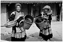 Flower Hmong women. The Hmong ethnie is divided into four subgroups, designated using the dress pattern they wear. Bac Ha, Vietnam ( black and white)