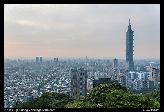 Taipei skyline with Taipei 101 tower. Taipei, Taiwan (color)