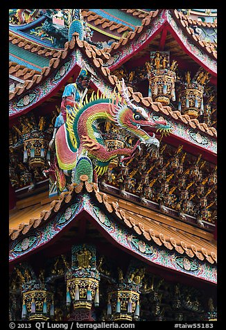 Roof detail, Guandu Temple. Taipei, Taiwan (color)