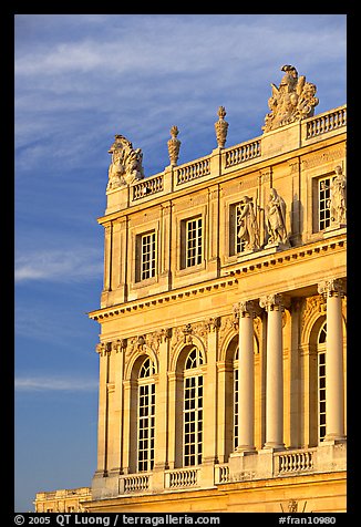 Detail of facade, late afternoon, Versailles palace. France (color)