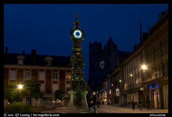 Place  Marie-Sans-Chemise and horloge Dewailly by night, Amiens. France