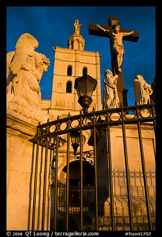 Cross in front of Notre-Dame-des-Doms Cathedral. Avignon, Provence, France (color)