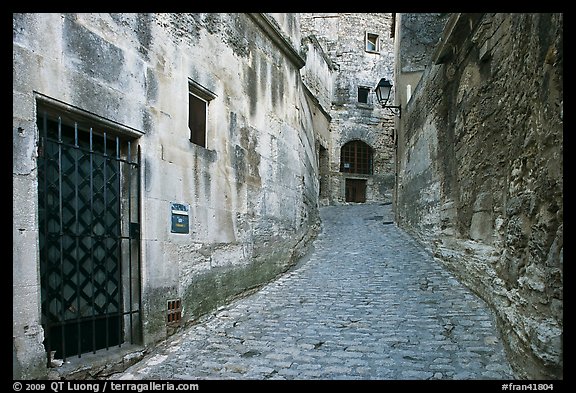Narrow street, Les Baux-de-Provence. Provence, France (color)