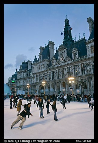 Holiday ice ring in front of the city hall. Paris, France (color)