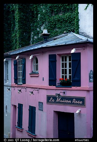 La Maison Rose, Montmartre. Paris, France (color)