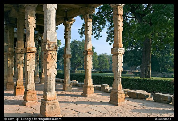 Colonade and gardens, Qutb complex. New Delhi, India