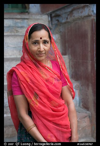 Woman in red sari. Jodhpur, Rajasthan, India