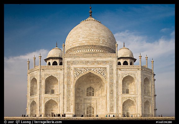 Iwan and side pishtaqs, Taj Mahal. Agra, Uttar Pradesh, India (color)
