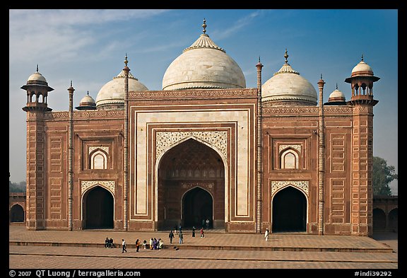 Taj Mahal mosque. Agra, Uttar Pradesh, India