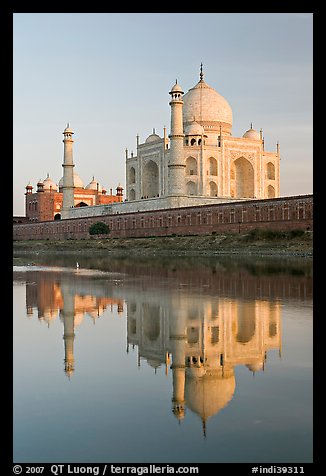 Taj Mahal and Jawab reflected in Yamuna River. Agra, Uttar Pradesh, India