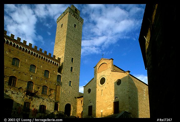 Palazzo del Popolo, Torre Grossa, Duomo, early morning. San Gimignano, Tuscany, Italy (color)