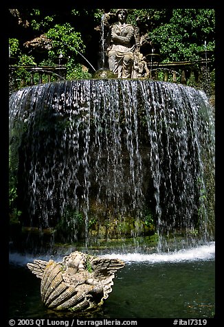 Elaborate fountain in the gardens of Villa d'Este. Tivoli, Lazio, Italy (color)