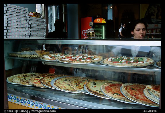 Pizza restaurant. Naples, Campania, Italy (color)