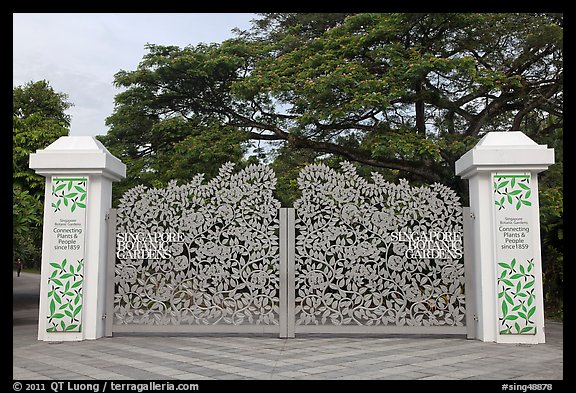 Entrance of Singapore Botanical Gardens. Singapore (color)