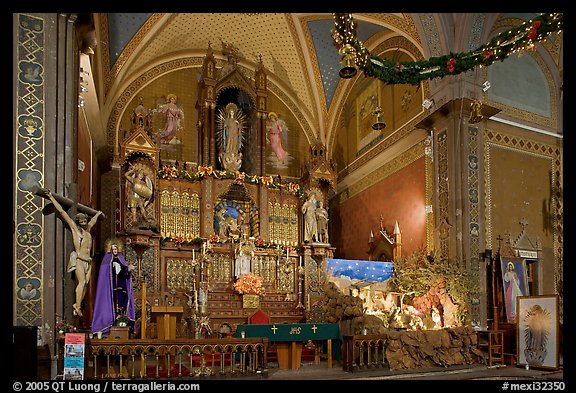 Altar and nativity. Guanajuato, Mexico