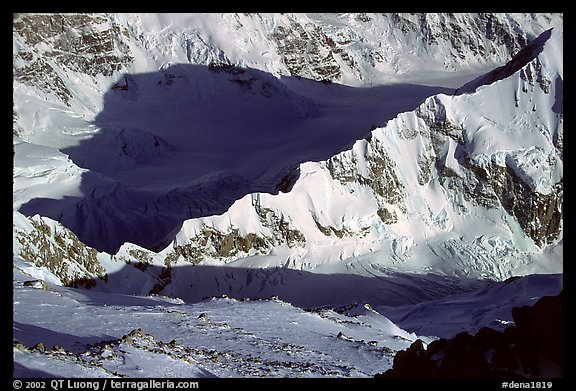 Kahilna peaks seen from 16000ft on Mt McKinley. Denali National Park, Alaska, USA.