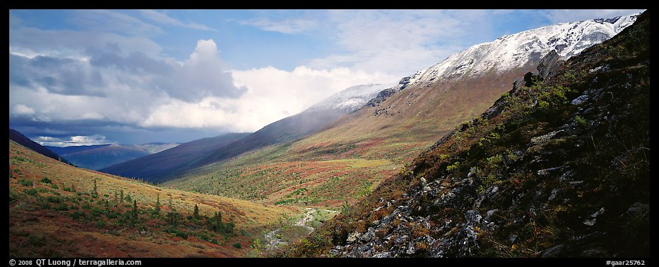 Mountain valley. Gates of the Arctic National Park (color)