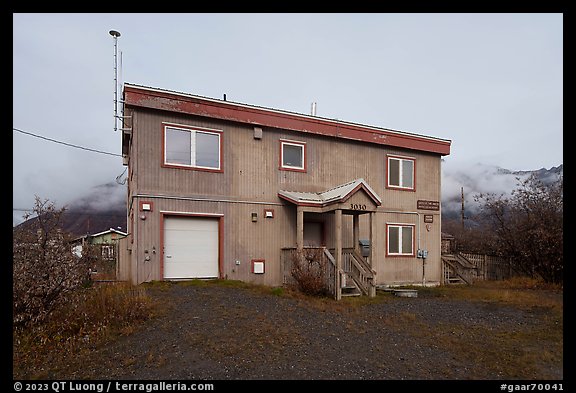 Ranger Station, Anaktuvuk Pass. Gates of the Arctic National Park (color)