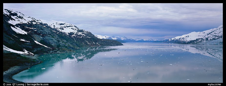 Marine scenery with snowy mountains and ice. Glacier Bay National Park, Alaska, USA.