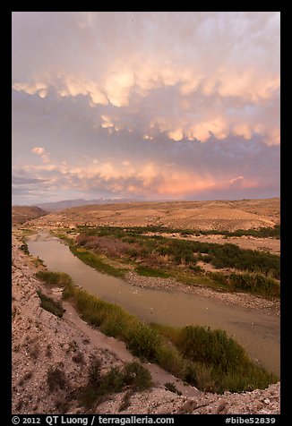 Rio Grande River riverbend and clouds, sunset. Big Bend National Park, Texas, USA.