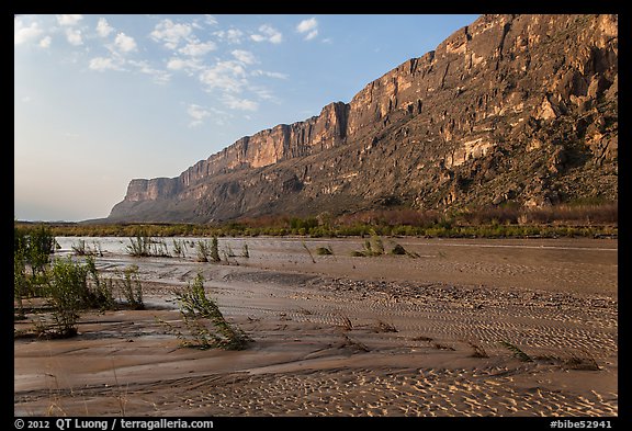 Mesa de Anguilla and Rio Grande River. Big Bend National Park (color)