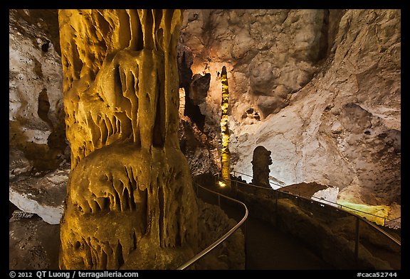 Path passing next to huge stalagmite. Carlsbad Caverns National Park, New Mexico, USA.
