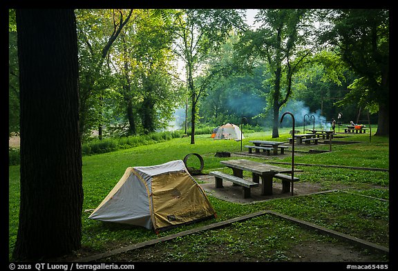 Houchin Ferry Campground. Mammoth Cave National Park (color)