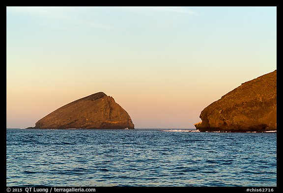 Sutil Island and Santa Barbara Island at sunrise. Channel Islands National Park, California, USA.