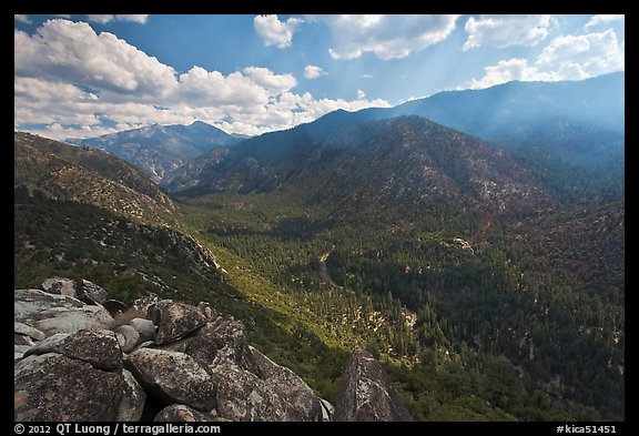 Cedar Grove Valley from Cedar Grove Overlook. Kings Canyon National Park, California, USA.