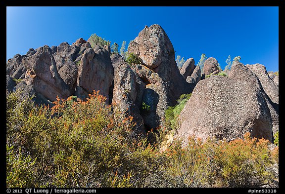 Rhyolite pinnalces. Pinnacles National Park, California, USA.