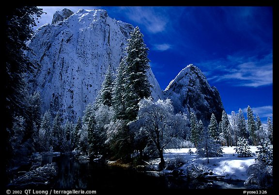 Cathedral rocks with fresh snow, early morning. Yosemite National Park (color)