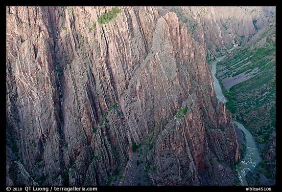 Gunisson River at Cross Fissures. Black Canyon of the Gunnison National Park (color)