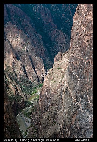 Hard gneiss and schist walls. Black Canyon of the Gunnison National Park, Colorado, USA.