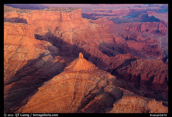 Aerial view of buttes and Dead Horse Point. Canyonlands National Park, Utah, USA.